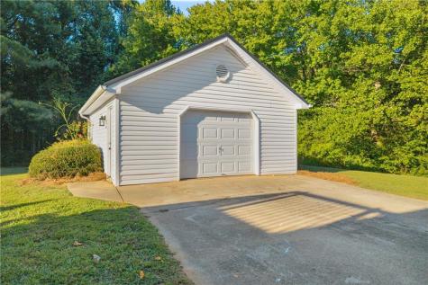 284 Hobson Drive Jasper GA 30143