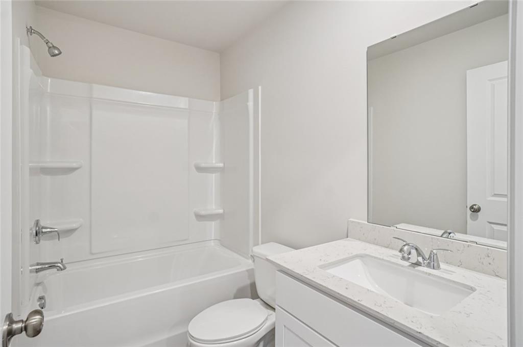 114 Turquoise Path Lizella GA 31052
