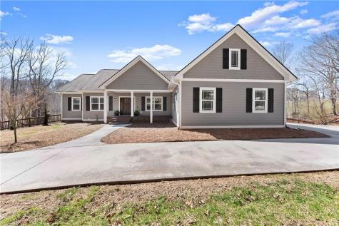 205 Shepherds Way Dahlonega GA 30533