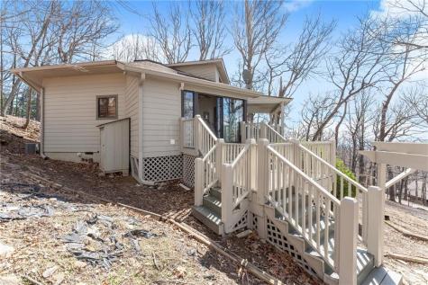 28 Little Hendricks Mountain Circle Jasper GA 30143
