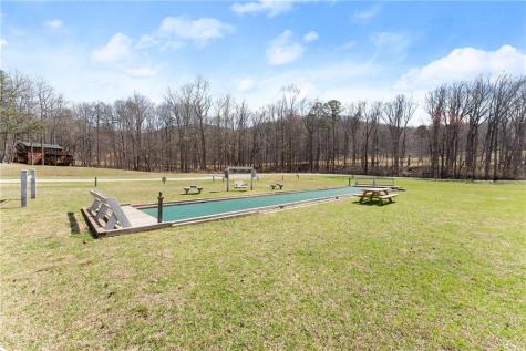 28 Little Hendricks Mountain Circle Jasper GA 30143