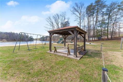 28 Little Hendricks Mountain Circle Jasper GA 30143