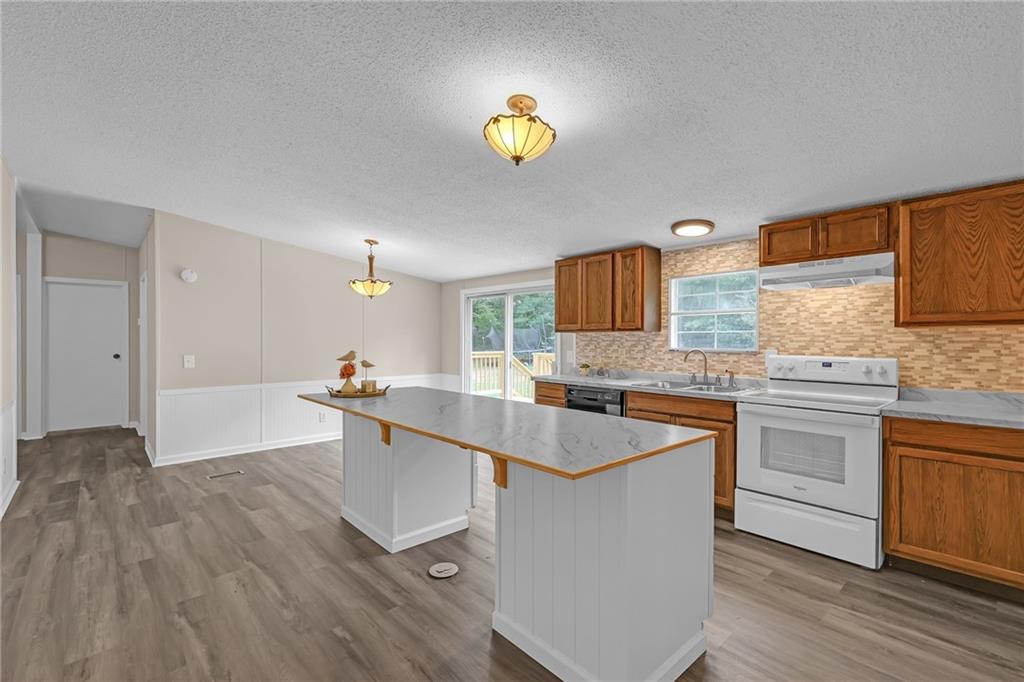 46 Honeysuckle Drive SW Cartersville GA 30120