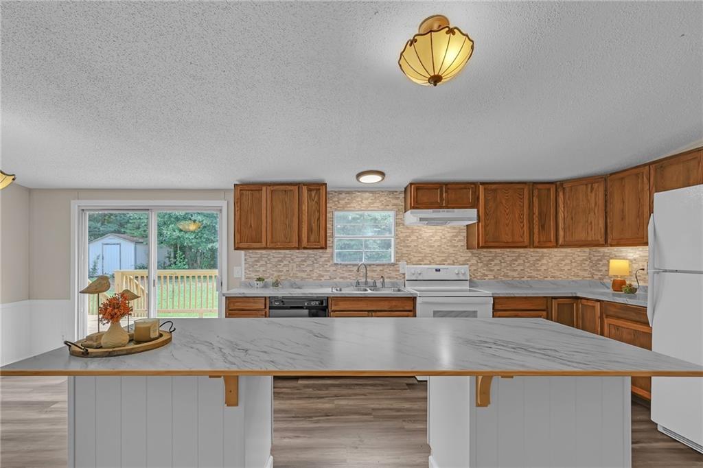46 Honeysuckle Drive SW Cartersville GA 30120