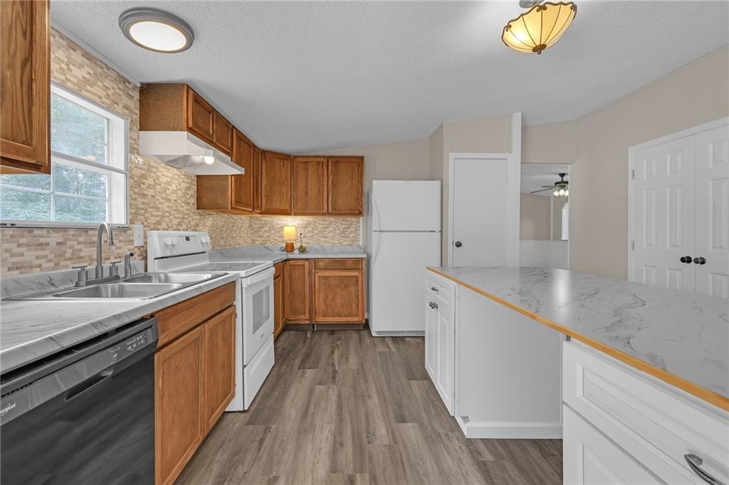 46 Honeysuckle Drive SW Cartersville GA 30120