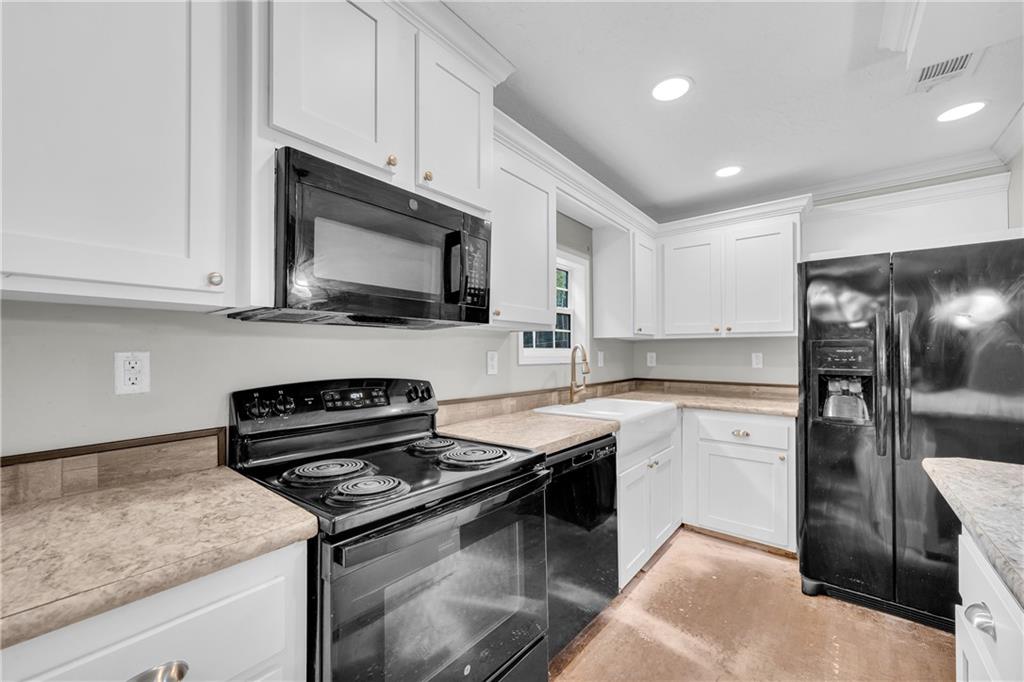 81 Jarrett Lane Gillsville GA 30543