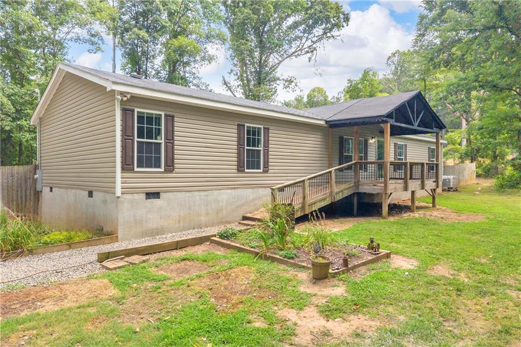 81 Jarrett Lane Gillsville GA 30543