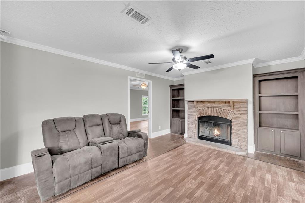 81 Jarrett Lane Gillsville GA 30543