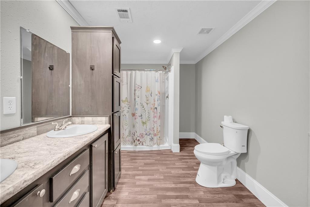 81 Jarrett Lane Gillsville GA 30543