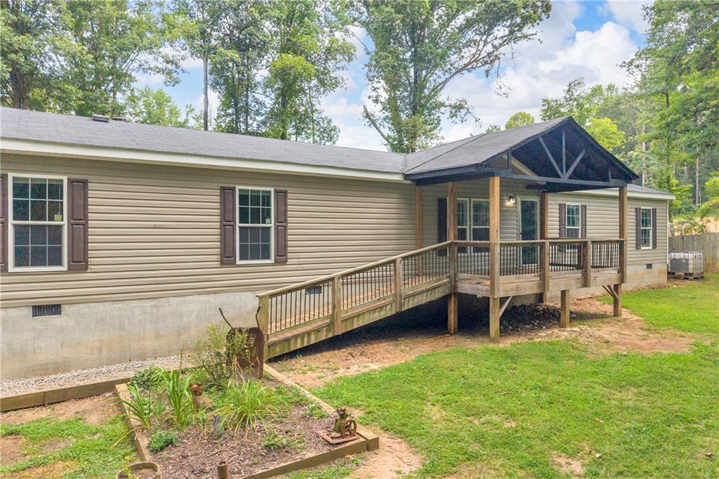 81 Jarrett Lane Gillsville GA 30543