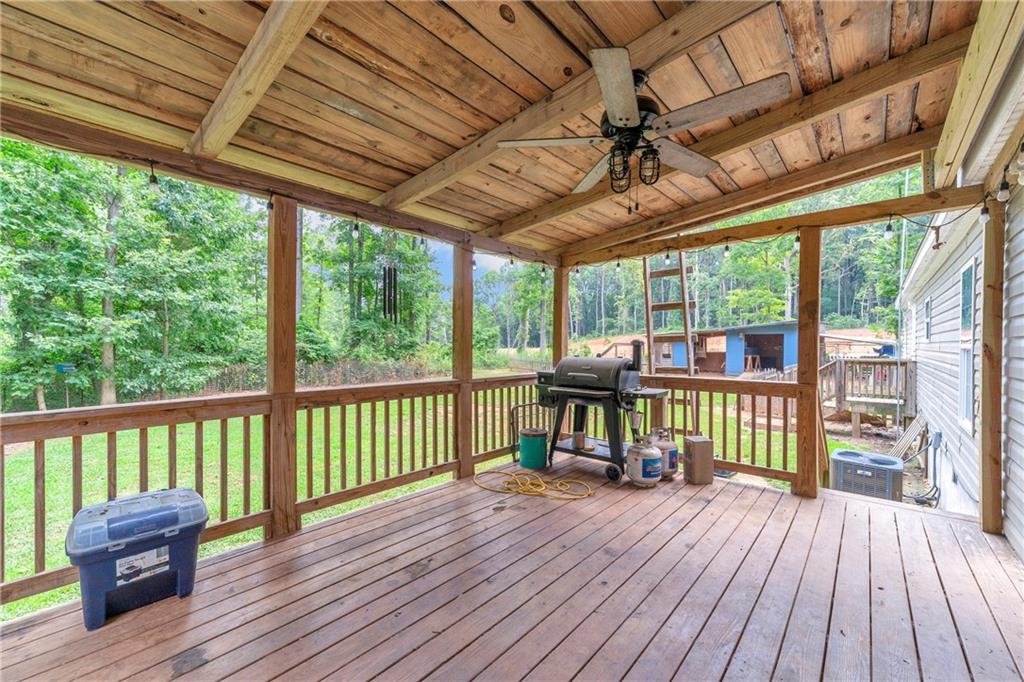 81 Jarrett Lane Gillsville GA 30543