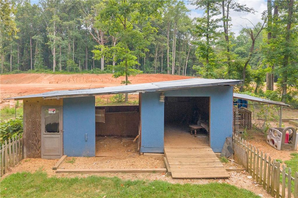 81 Jarrett Lane Gillsville GA 30543
