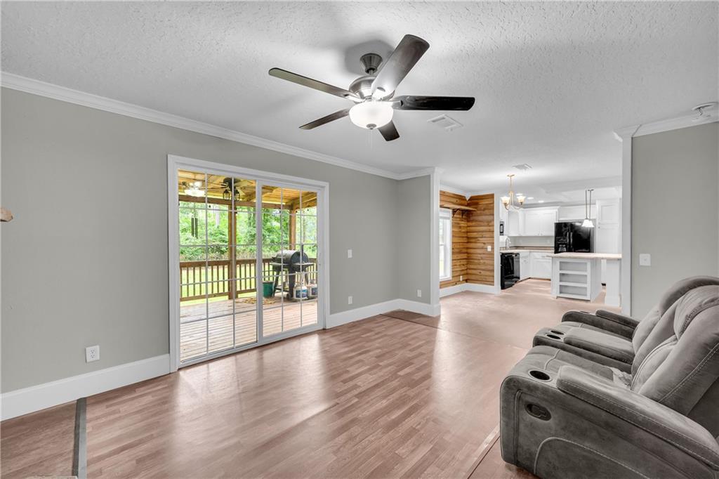 81 Jarrett Lane Gillsville GA 30543