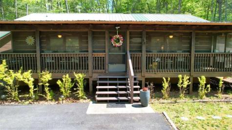 210 Shade Tree Lane Mineral Bluff GA 30559