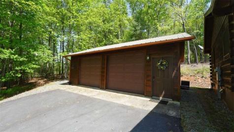 210 Shade Tree Lane Mineral Bluff GA 30559
