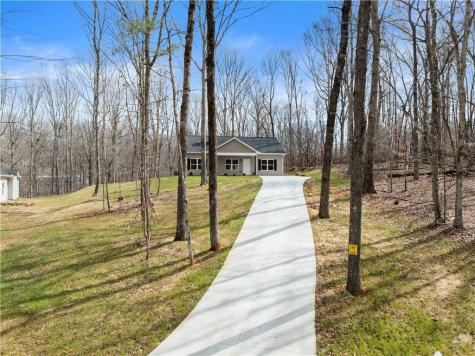 96 Hawks Ridge Court Cleveland GA 30528