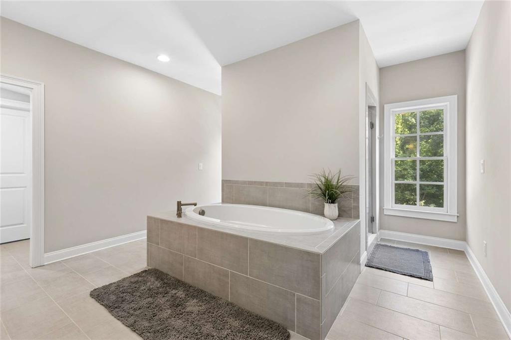 1060 Kent Court Milton GA 30004
