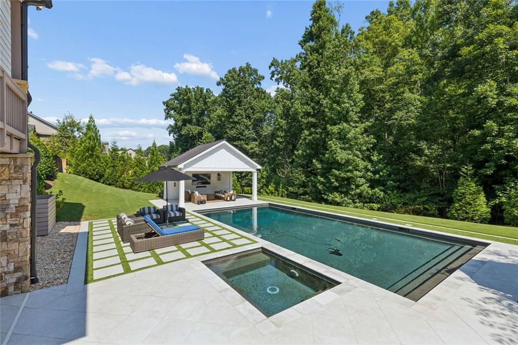 1060 Kent Court Milton GA 30004