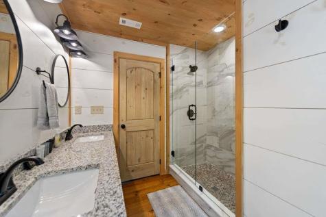 391 Little Bushy Head Road Blue Ridge GA 30513