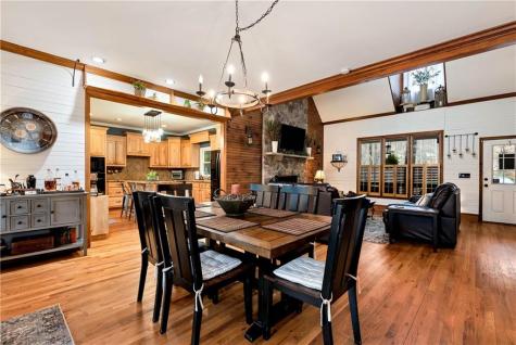 1060 Golden Avenue Dahlonega GA 30533