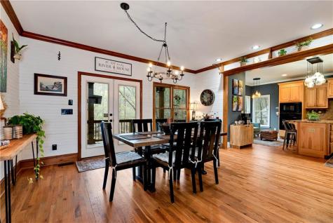 1060 Golden Avenue Dahlonega GA 30533