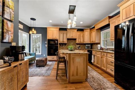 1060 Golden Avenue Dahlonega GA 30533