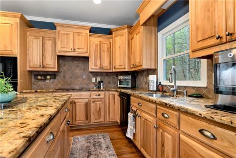 1060 Golden Avenue Dahlonega GA 30533