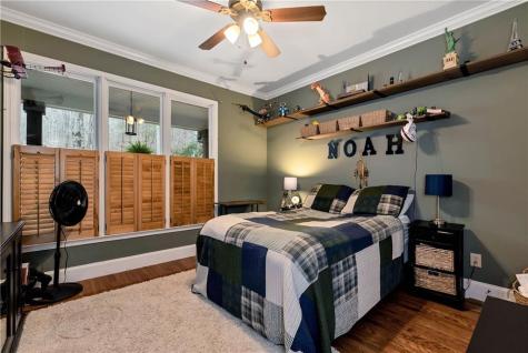 1060 Golden Avenue Dahlonega GA 30533