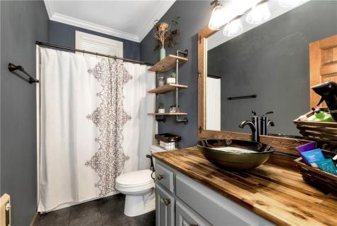1060 Golden Avenue Dahlonega GA 30533