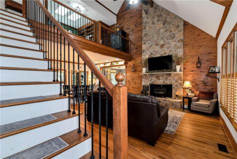 1060 Golden Avenue Dahlonega GA 30533