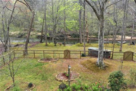 1060 Golden Avenue Dahlonega GA 30533