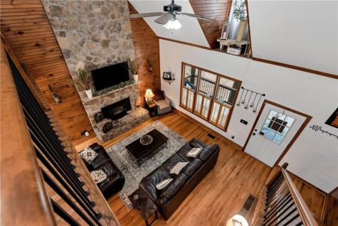 1060 Golden Avenue Dahlonega GA 30533