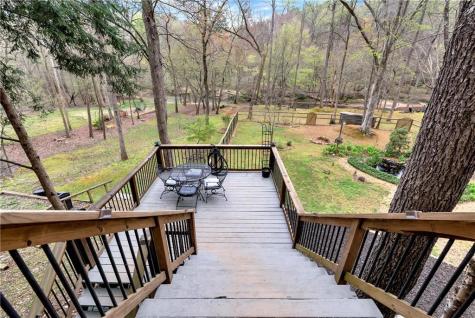 1060 Golden Avenue Dahlonega GA 30533