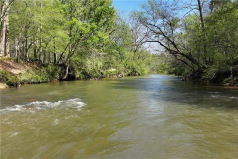1060 Golden Avenue Dahlonega GA 30533