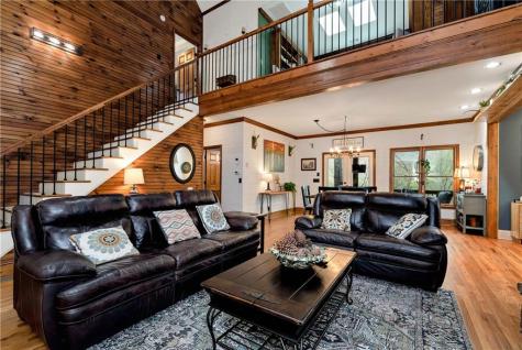 1060 Golden Avenue Dahlonega GA 30533