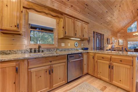 1605 Sunrock Mountain Road Blue Ridge GA 30513