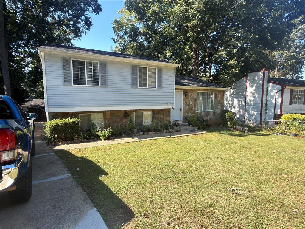 5172 W Scarbrough Trail Stone Mountain GA 30088