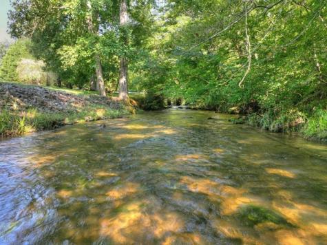 43 Devils Den Road Epworth GA 30541