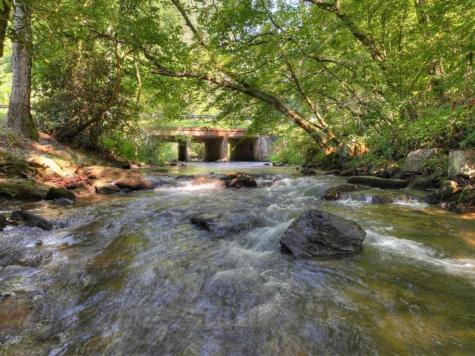 43 Devils Den Road Epworth GA 30541
