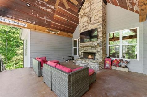 650 Old Steele Hollow Dahlonega GA 30533