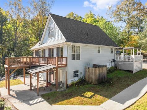 452 River Forest Run Cleveland GA 30528