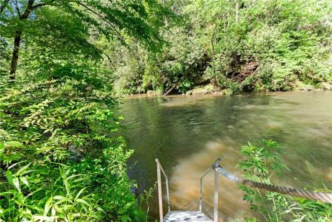 1088 Little Hawk Road Sautee Nacoochee GA 30571