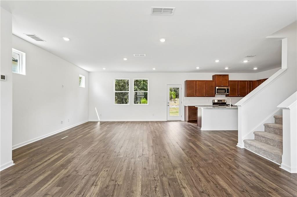 225 Groveton Court Euharlee GA 30145