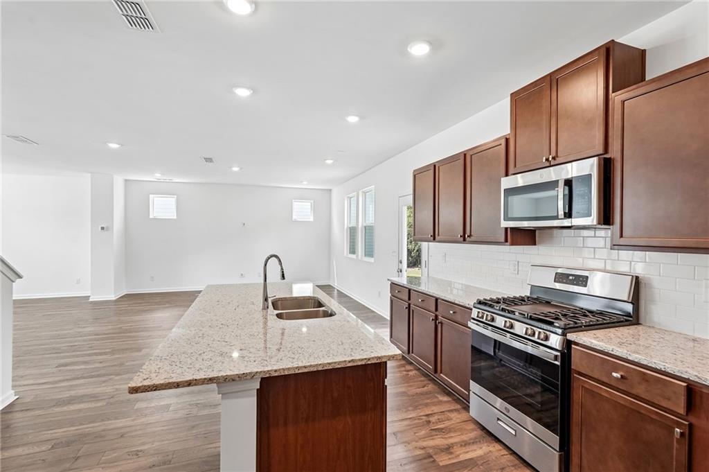 225 Groveton Court Euharlee GA 30145