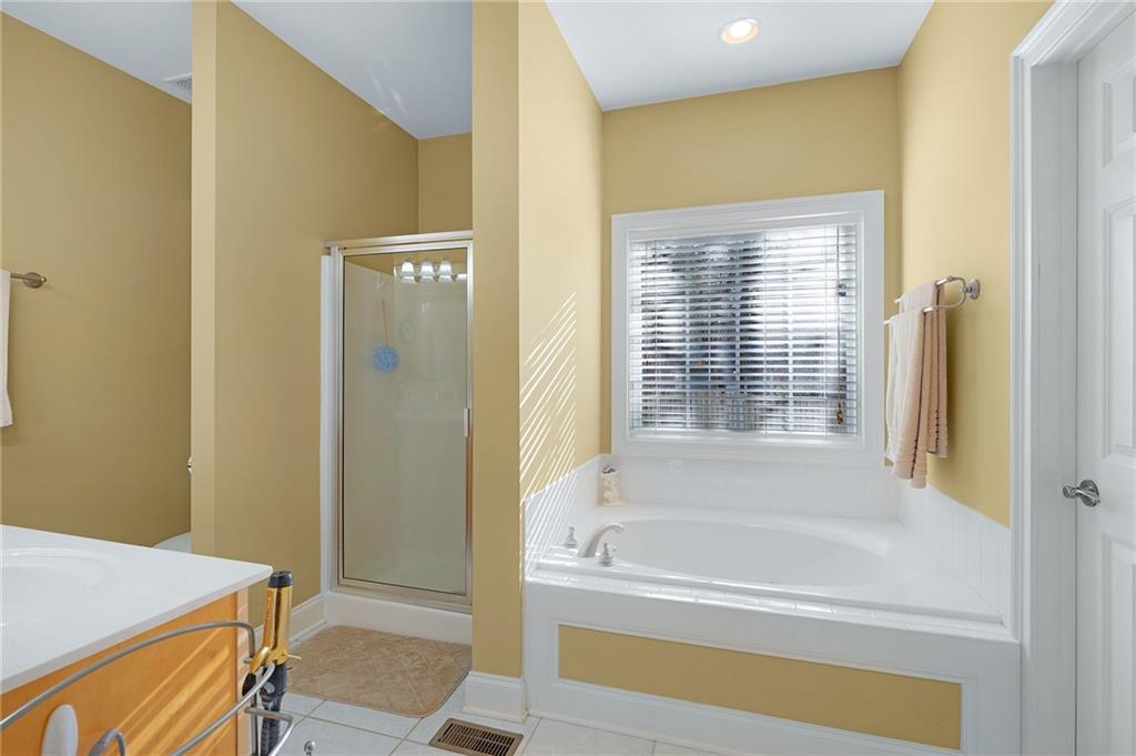13 Golden Eagle Drive Adairsville GA 30103