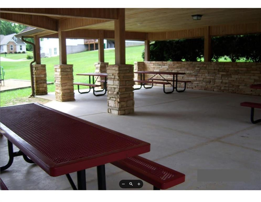 13 Golden Eagle Drive Adairsville GA 30103