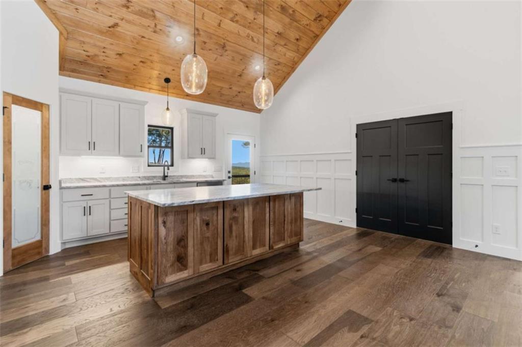 640 Hickory Ridge Ellijay GA 30536