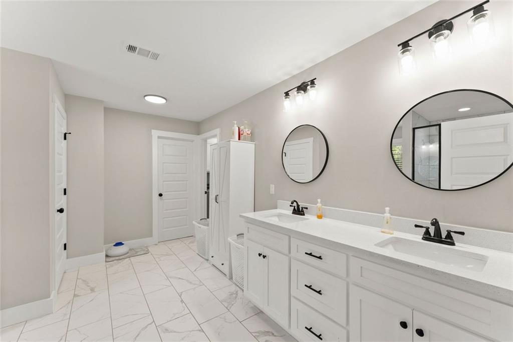 272 Cherry Street Cornelia GA 30531