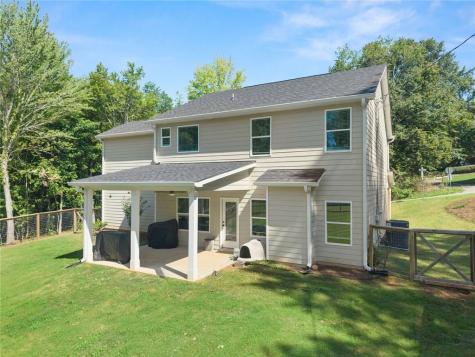 272 Cherry Street Cornelia GA 30531