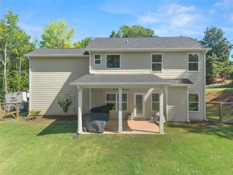 272 Cherry Street Cornelia GA 30531